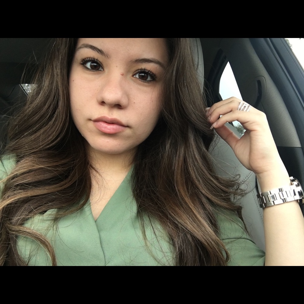 Meet your Posher, Jasmine